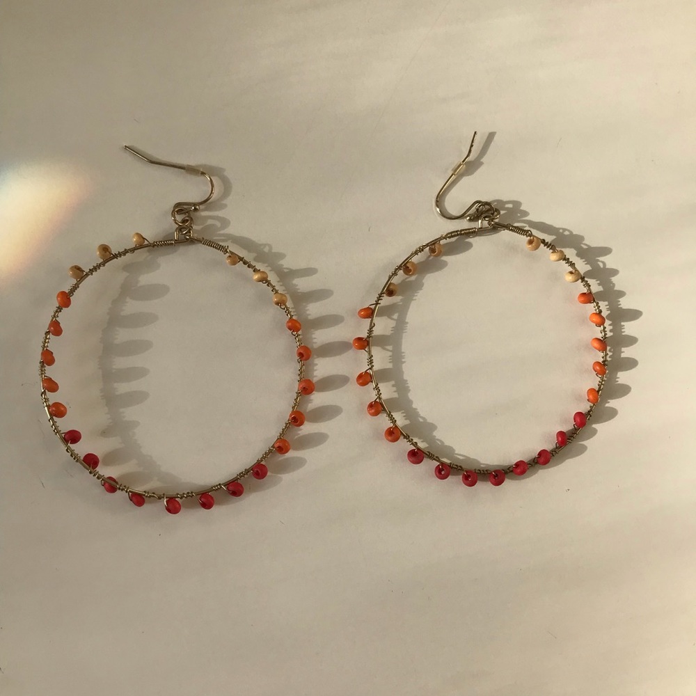 🌅Hoop earrings with a splash of color! 🌅 - Picture 6 of 6